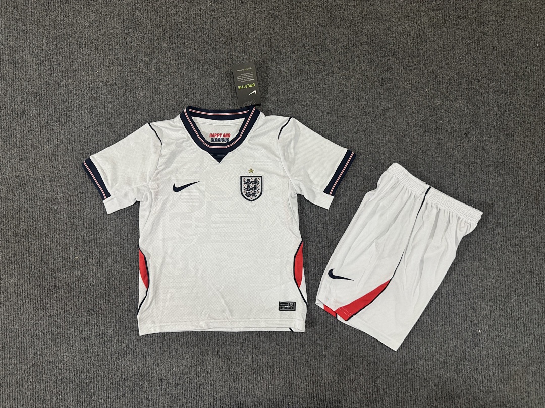 England Home Kit for Kids 2026 — photo 1