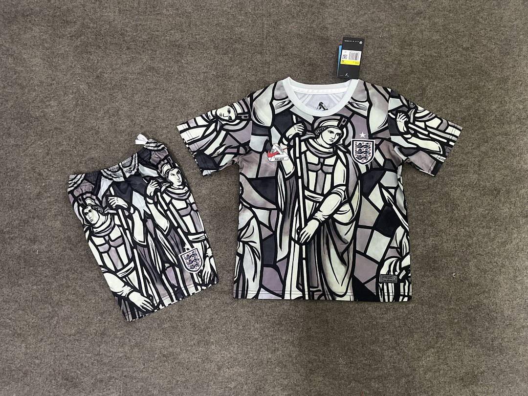 England Kit for Kids 2026 — photo 1