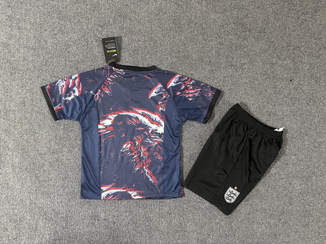 England Kit for Kids 2026 — photo 2