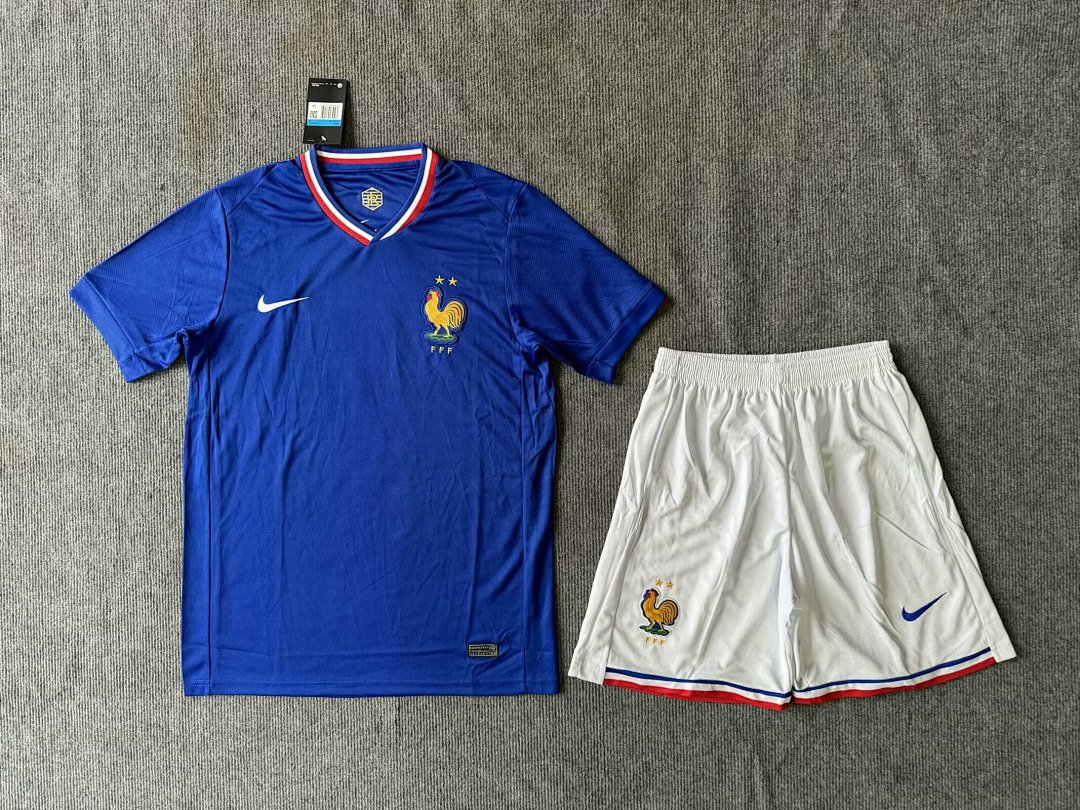 France Home Kit for Adult 2024/25 — photo 1
