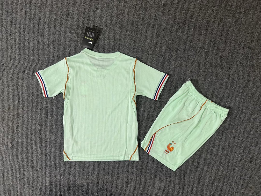 France Away Kit for Kids 2026 — photo 1