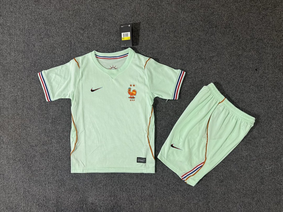 France Away Kit for Kids 2026 — photo 1