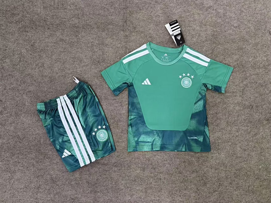 Germany Goalkeeper Kit for Kids 2026 — photo 1