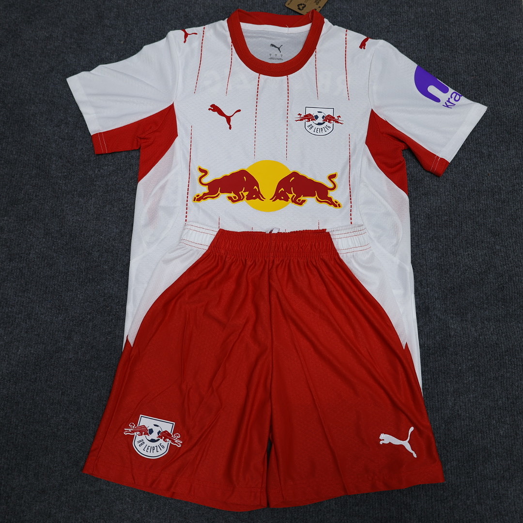 RB Leipzig Home Kit — photo 1