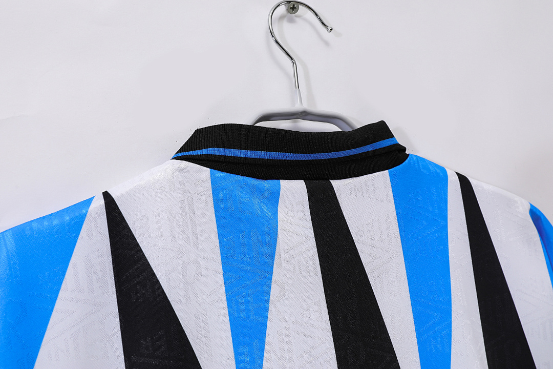 Inter Milan Retro Shirt 1992/93 Away — photo 2
