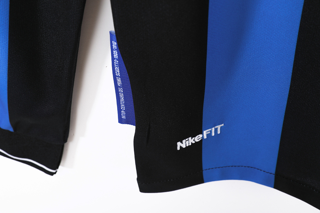 Inter Milan Retro Shirt 2009/10 Home Long Sleeve — photo 4