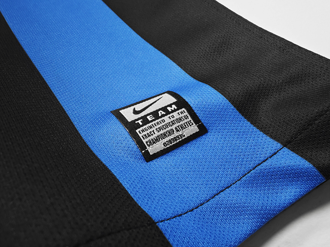 Inter Milan Retro Shirt 2009/10 Home — photo 3