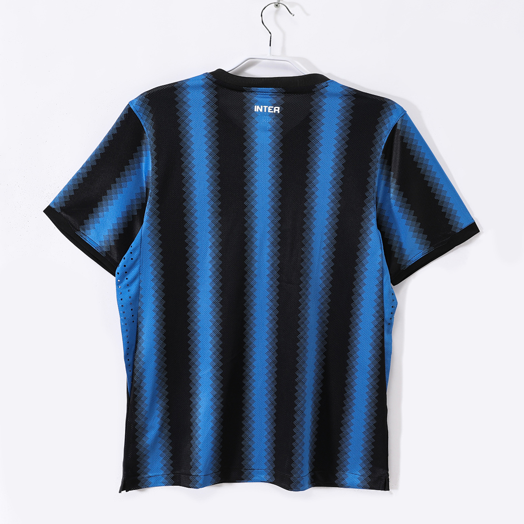 Inter Milan Retro Shirt 2010/11 Home — photo 4