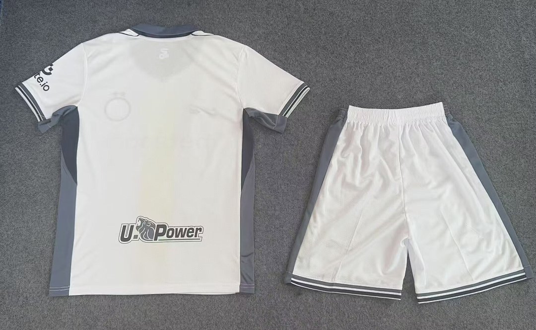 Inter Milan Away Kit for Adult 2024/25 — photo 2