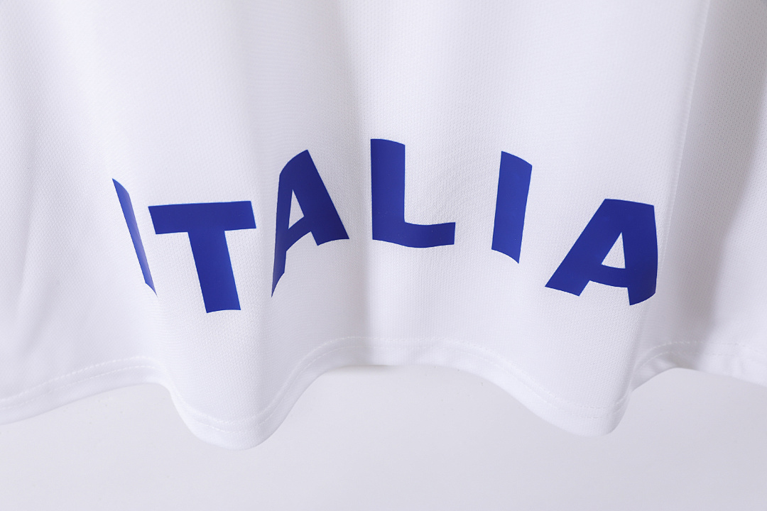 Italy Retro Shirt 1996 Away — photo 2