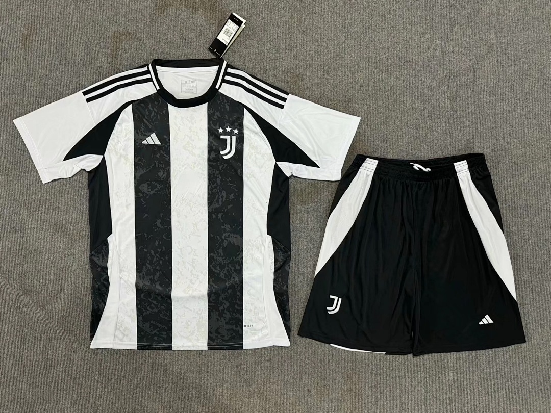 Juventus Home Kit for Adult 2024/25 — photo 1