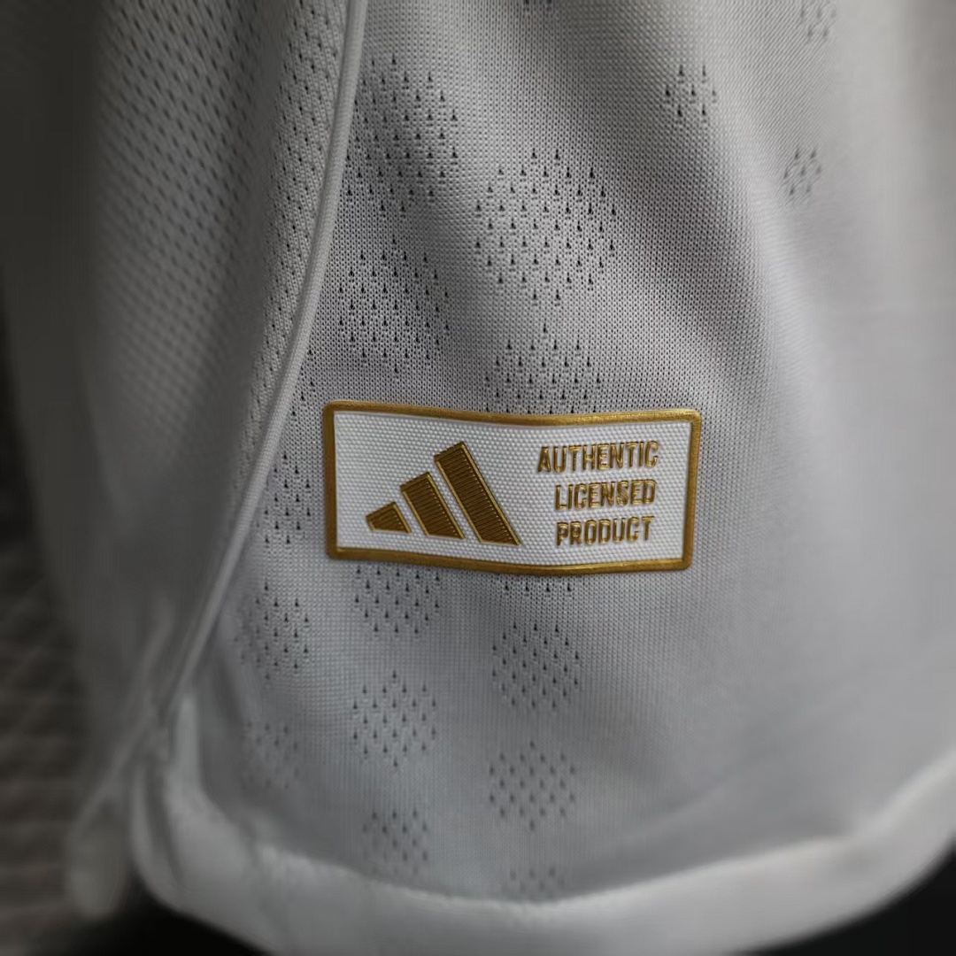Leeds United Home Jersey 2025/26 — photo 2