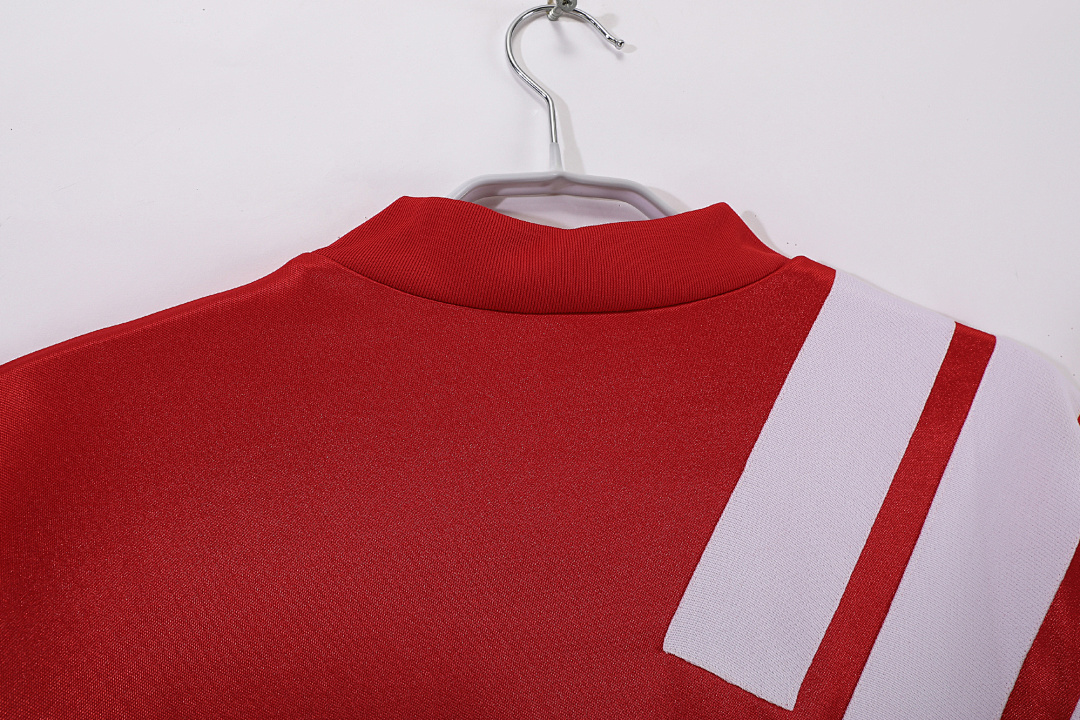 Liverpool Retro Shirt 1992/93 Home — photo 2