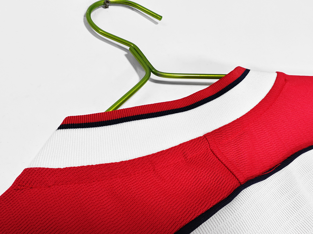 Liverpool Retro Shirt 1998 Away — photo 3