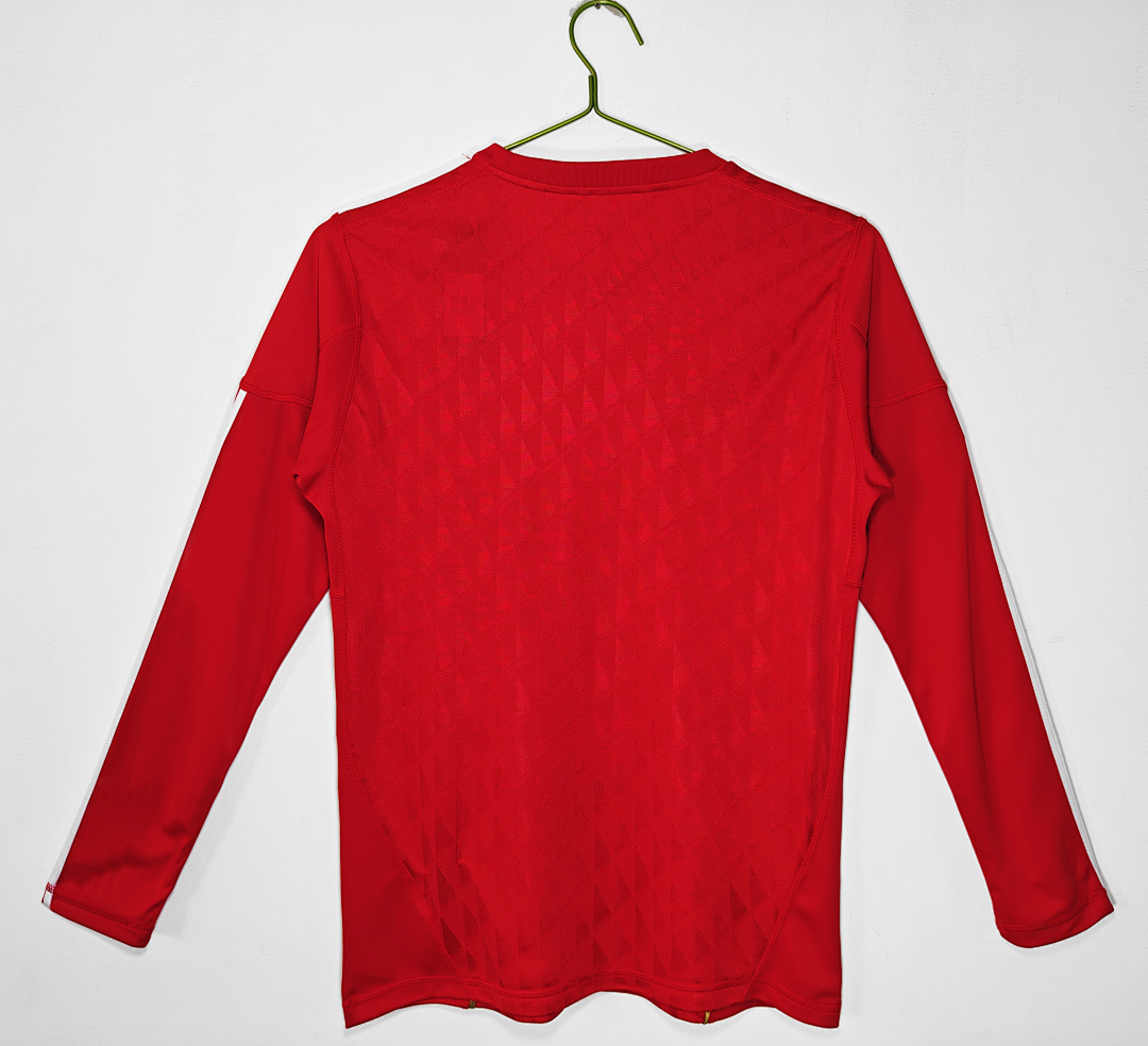 Liverpool Retro Shirt 2010/11 Home Long Sleeve — photo 3