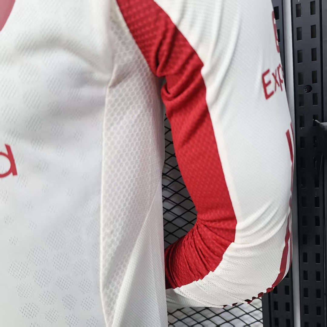 Liverpool Away Jersey 2025/26 Long Sleeve — photo 2