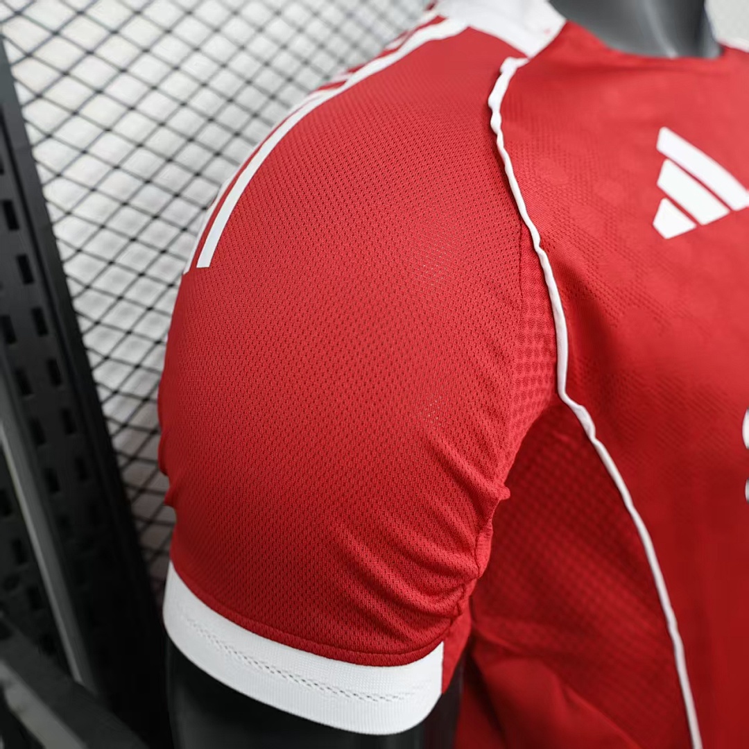 Liverpool Home Jersey 2025/26 — photo 2