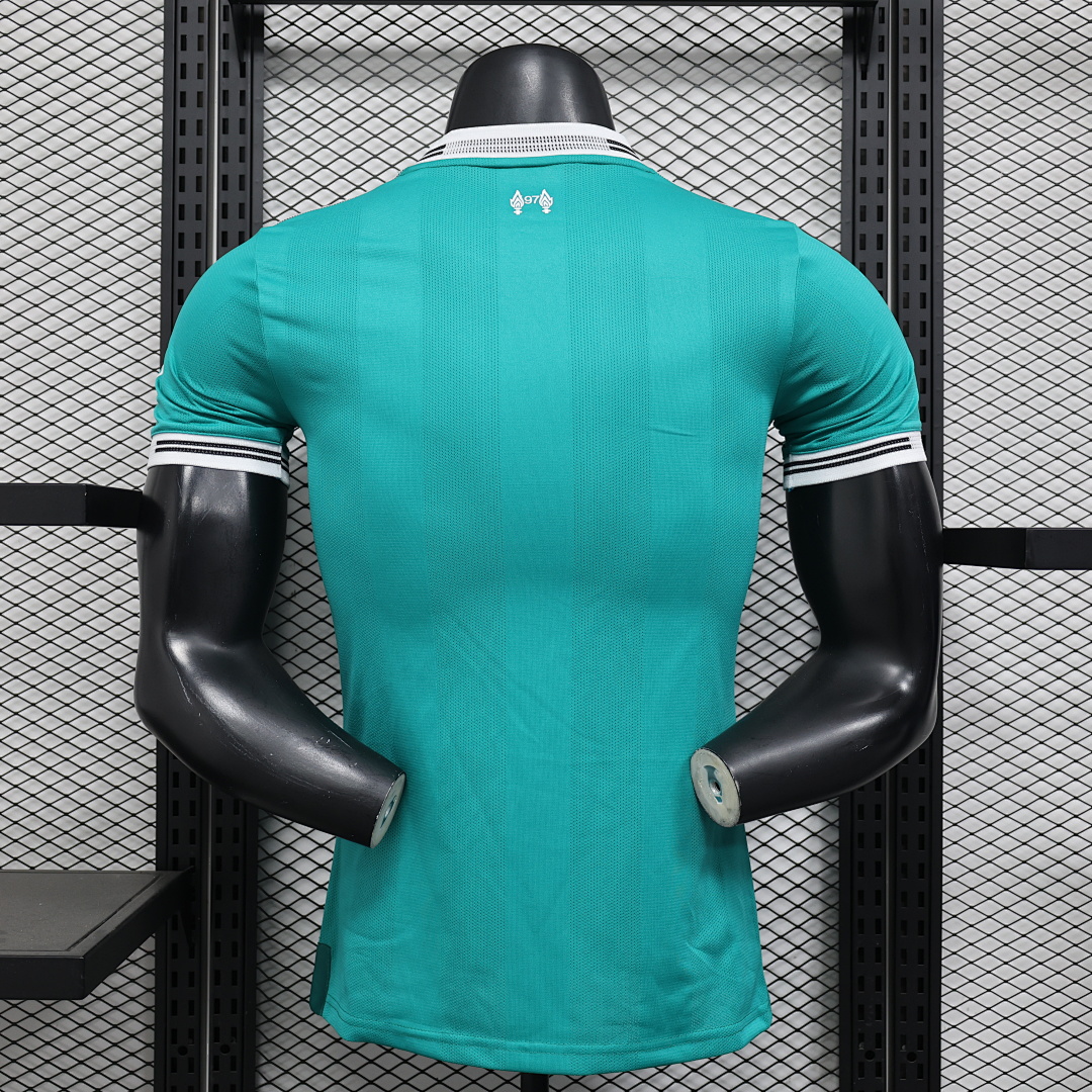 Liverpool Third Jersey 2025/26 — photo 3