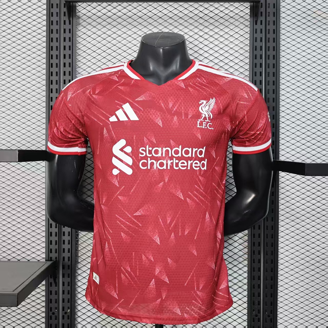 Liverpool Home Jersey 2026/27 — photo 1