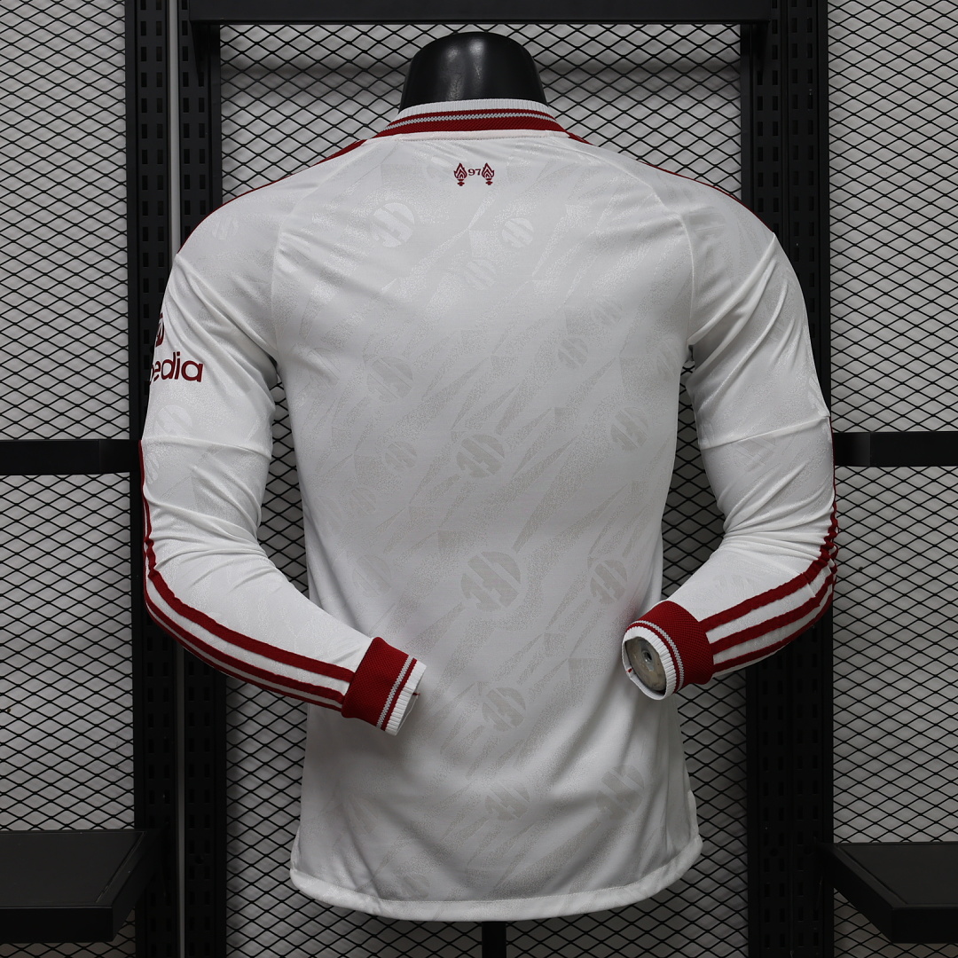 Liverpool Away Jersey — photo 3