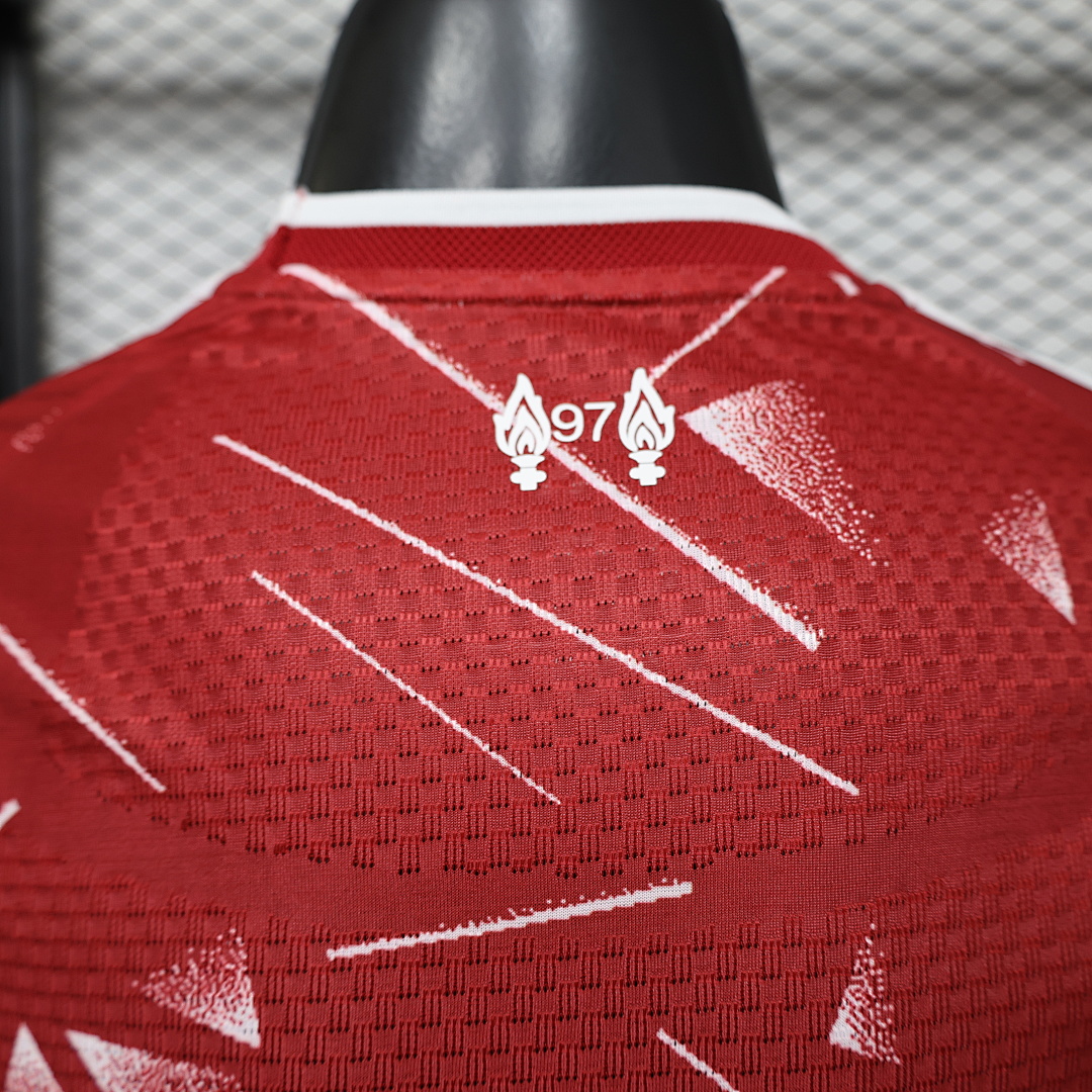 Liverpool Home Jersey — photo 2