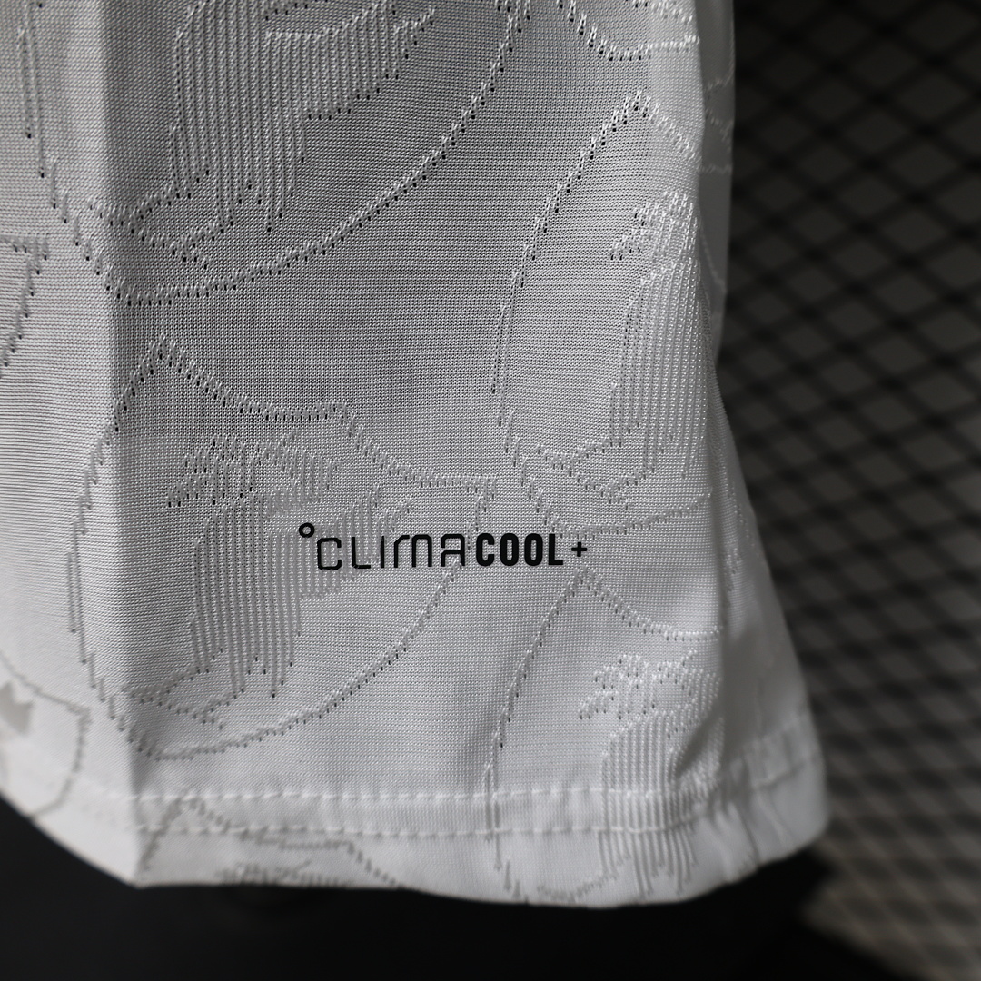 Liverpool Jersey — photo 4