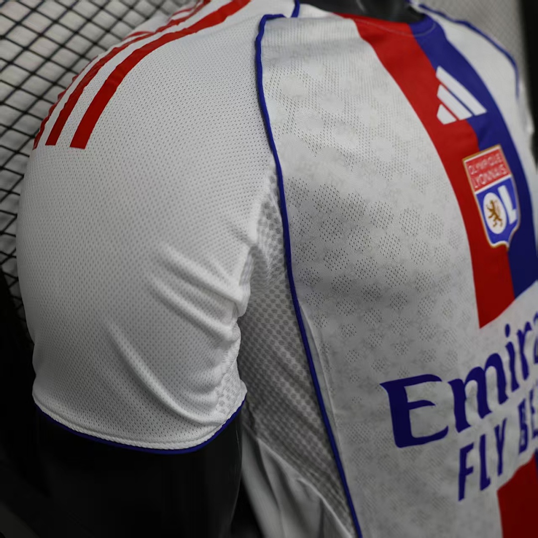 Lyon Home Jersey 2025/26 — photo 3