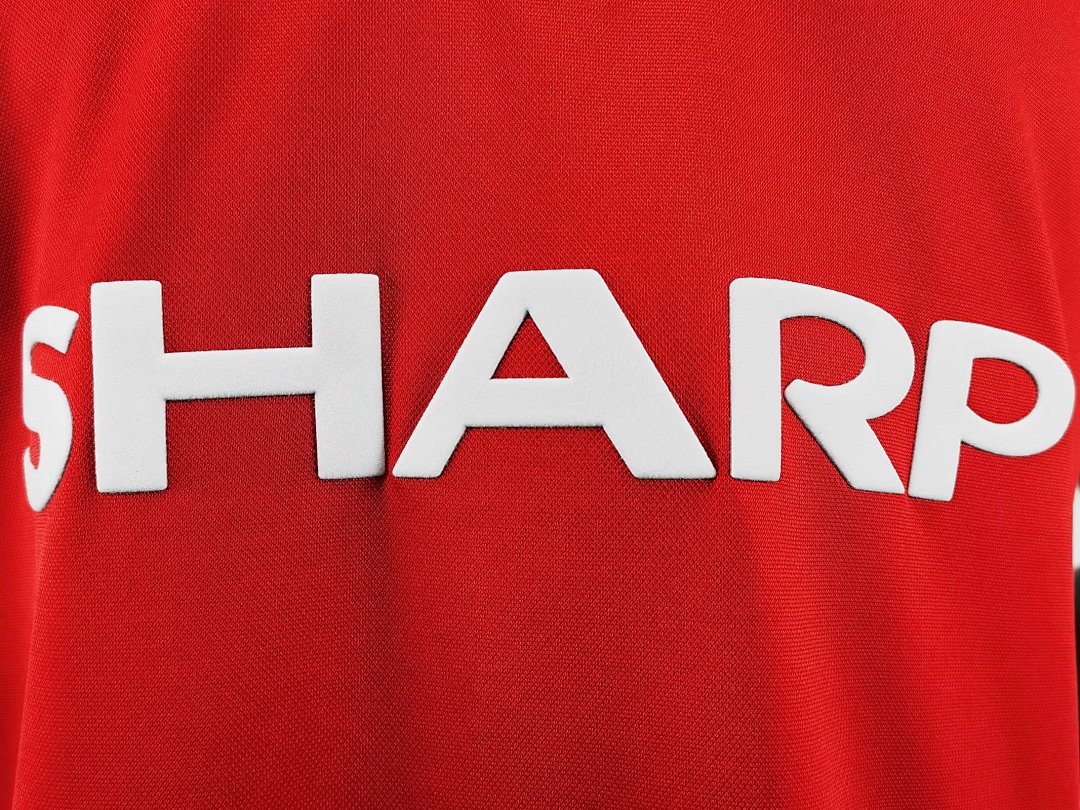 Manchester United Retro Shirt 1985 Home — photo 4
