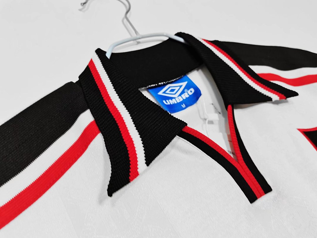 Manchester United Retro Shirt 1998/99 Away — photo 2