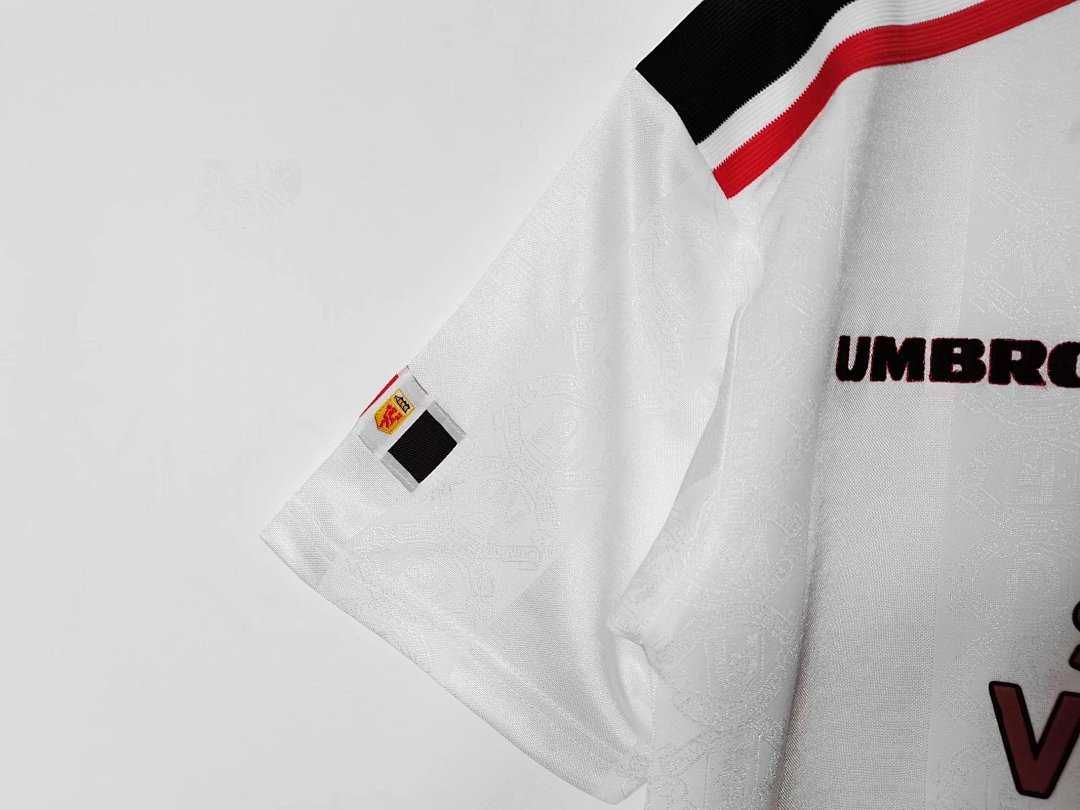 Manchester United Retro Shirt 1998/99 Away — photo 3