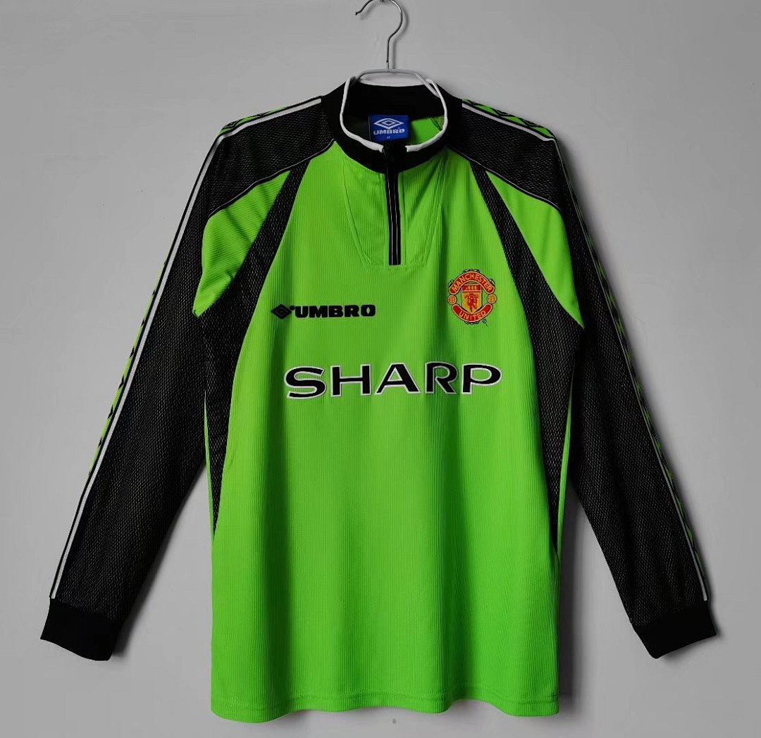 Manchester United Retro Shirt 1998/99 Goalkeeper Long Sleeve — photo 1