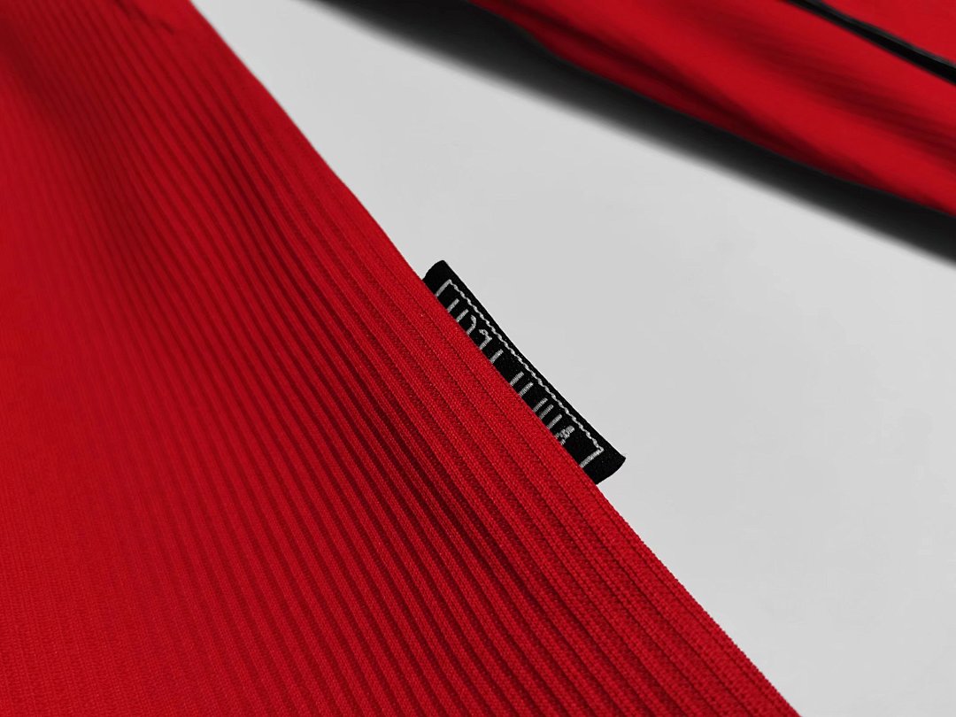 Manchester United Retro Shirt 1998/99 Home Long Sleeve — photo 2