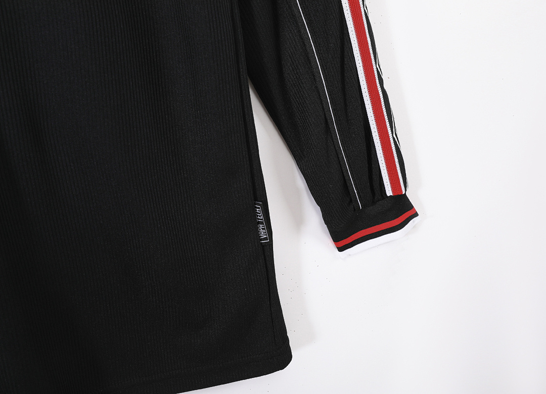 Manchester United Retro Shirt 1998/99 Long Sleeve — photo 4