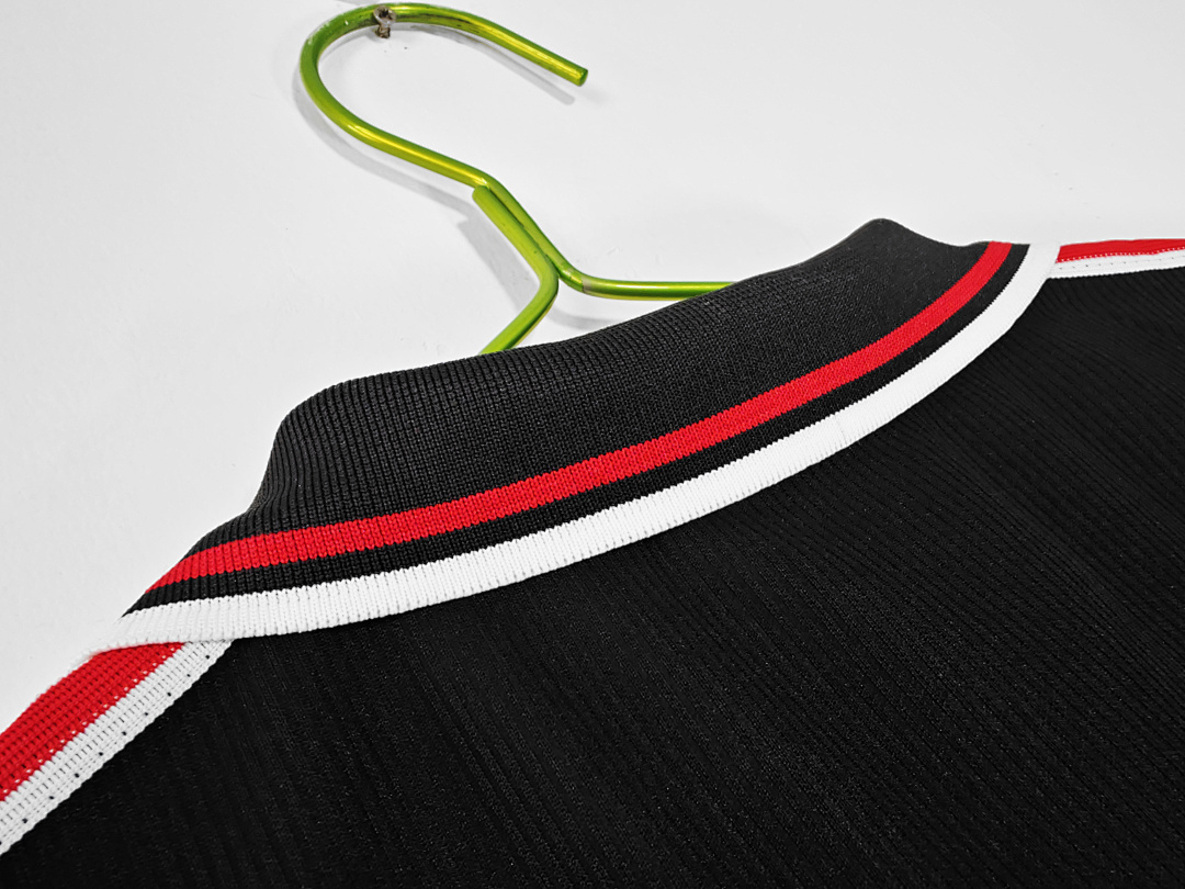 Manchester United Retro Shirt 1998/99 — photo 3
