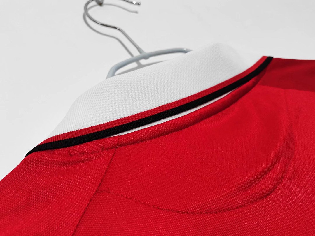 Manchester United Retro Shirt 1999/00 Home Long Sleeve — photo 2
