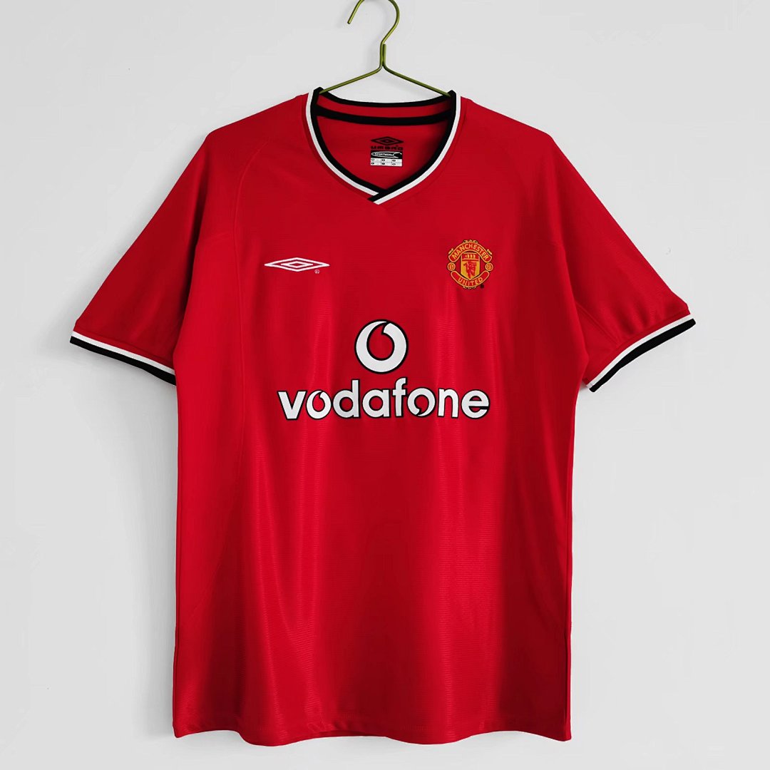 Manchester United Retro Shirt 2000/02 Home — photo 1