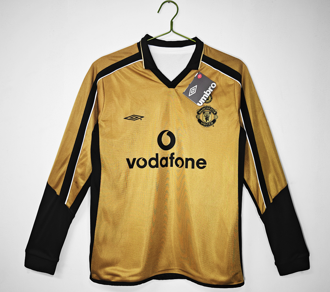 Manchester United Retro Shirt 2001/02 Long Sleeve — photo 1