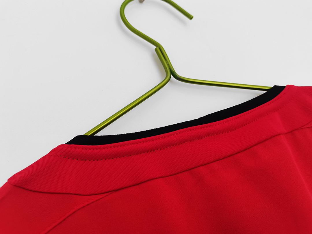 Manchester United Retro Shirt 2002/04 Home — photo 2