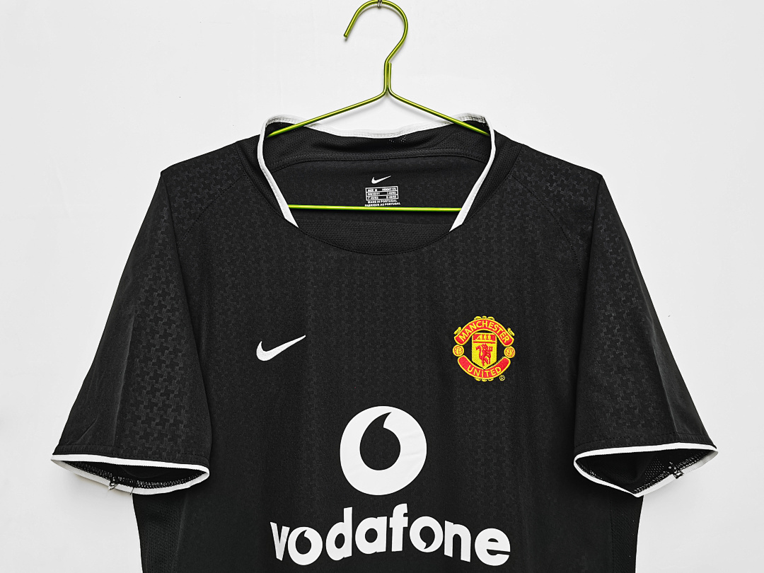 Manchester United Retro Shirt 2003/04 Away — photo 3