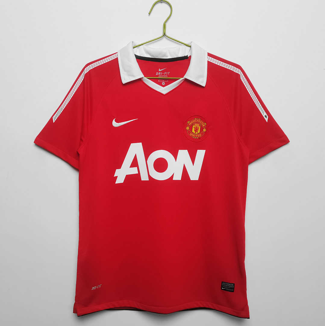Manchester United Retro Shirt 2010/11 Home — photo 1