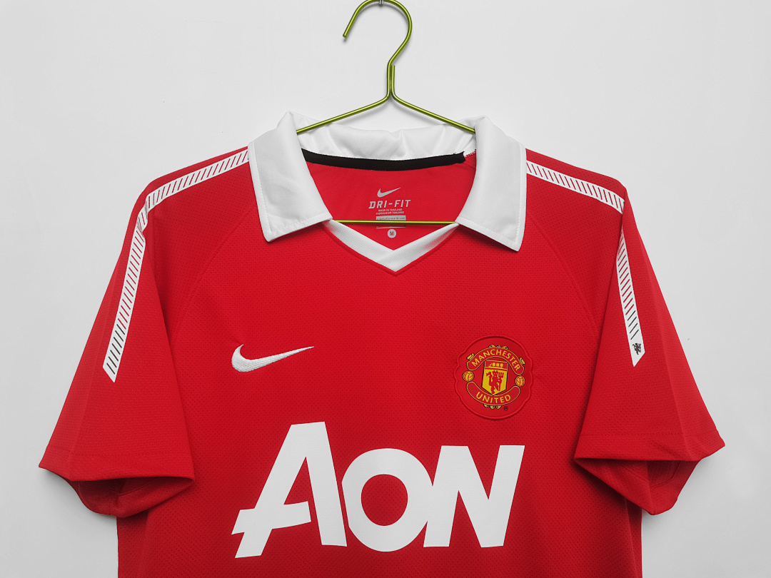 Manchester United Retro Shirt 2010/11 Home — photo 4