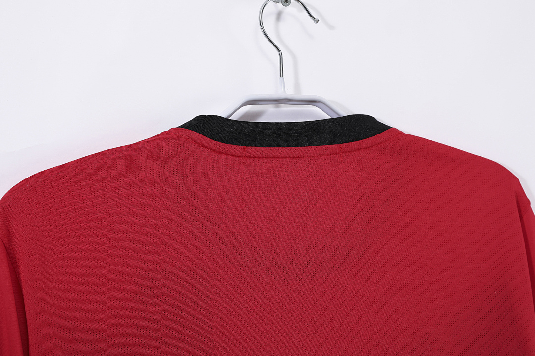 Manchester United Retro Shirt 2010 Home Long Sleeve — photo 2
