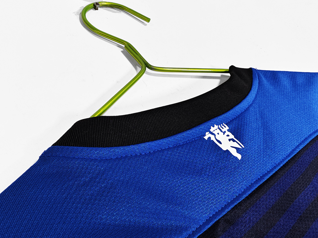 Manchester United Retro Shirt 2011/12 Away — photo 4