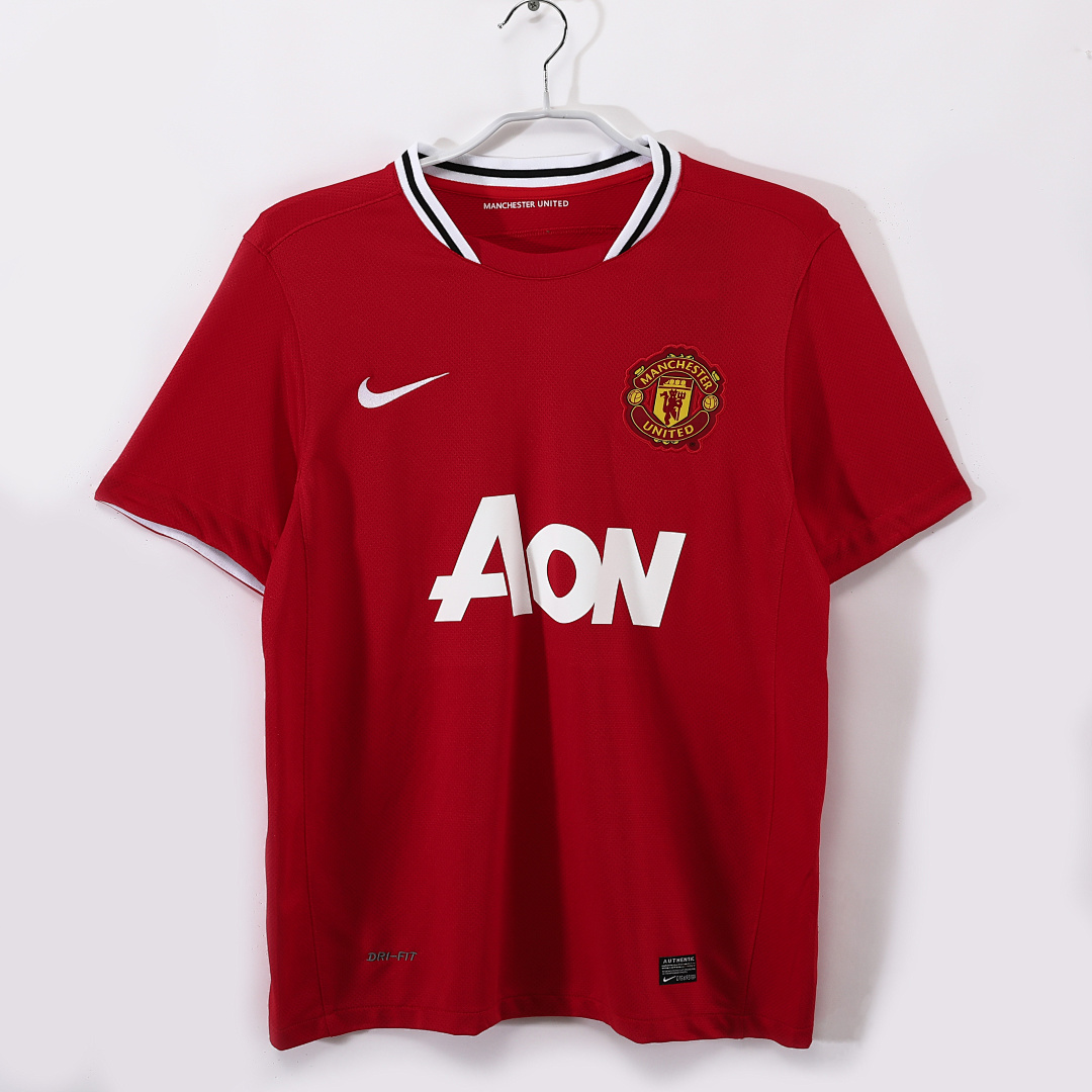 Manchester United Retro Shirt 2011/12 Home — photo 1