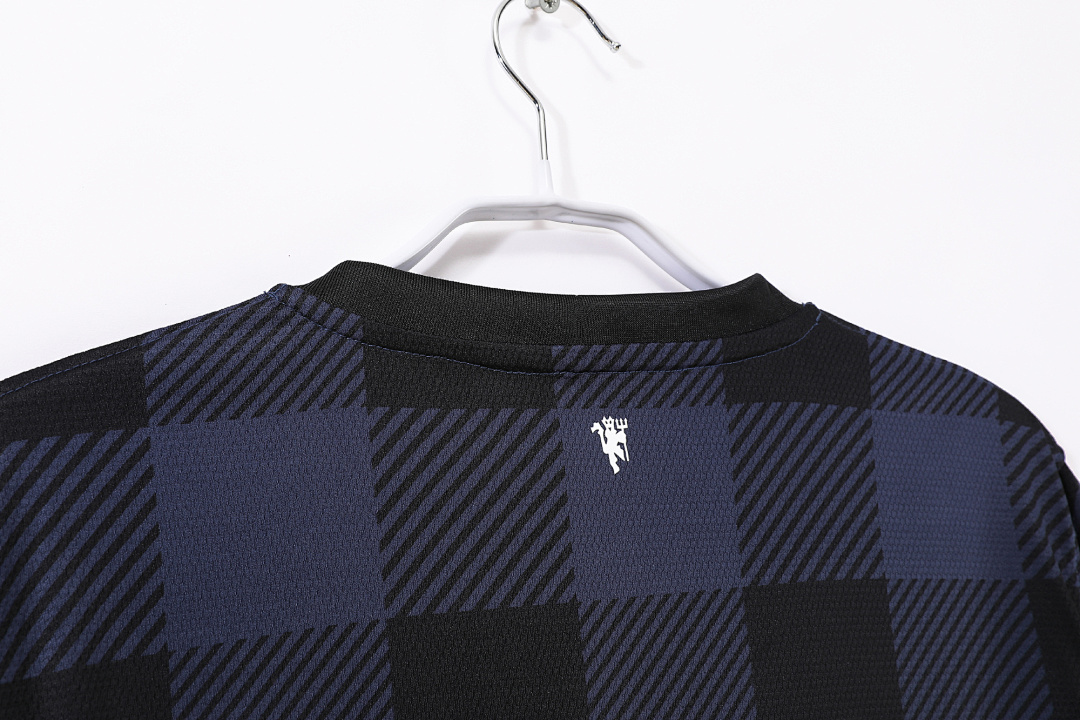Manchester United Retro Shirt 2013/14 Away — photo 2