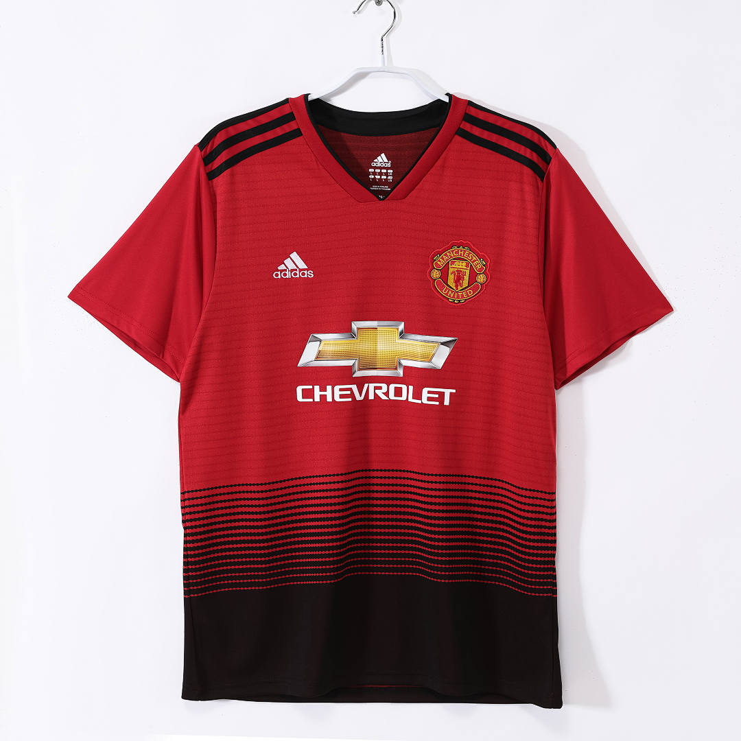 Manchester United Retro Shirt 2018/19 Home — photo 1