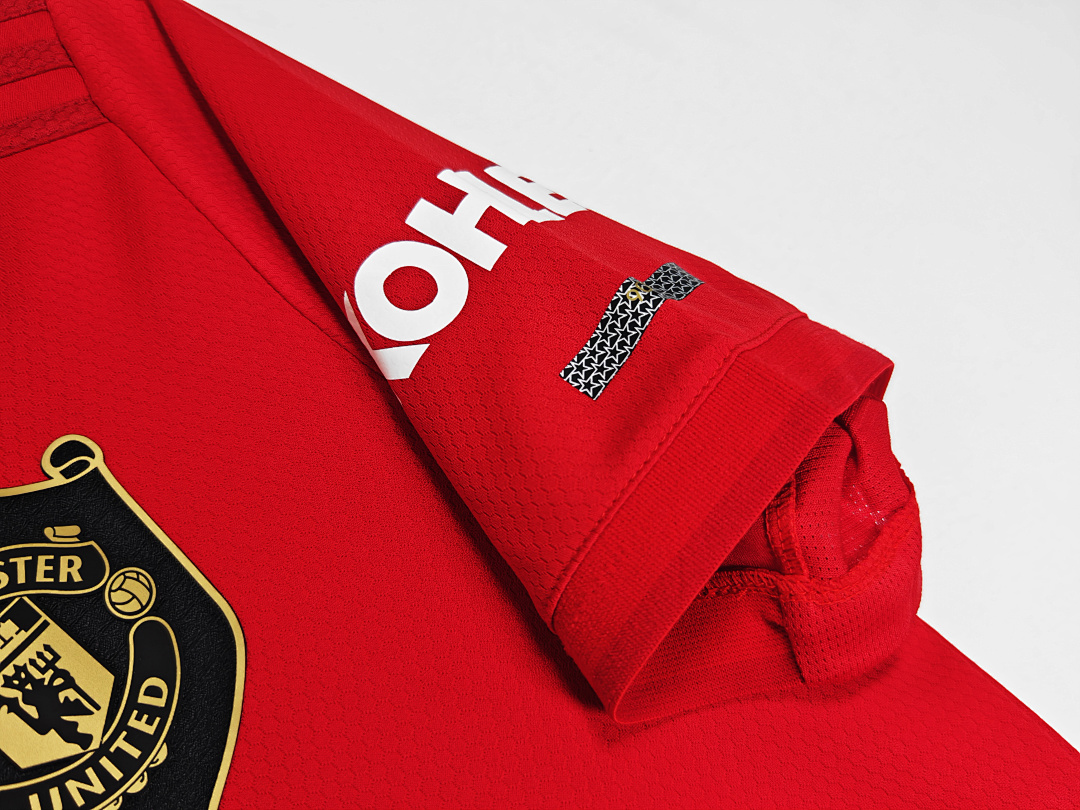 Manchester United Retro Shirt 2019/20 Home — photo 2