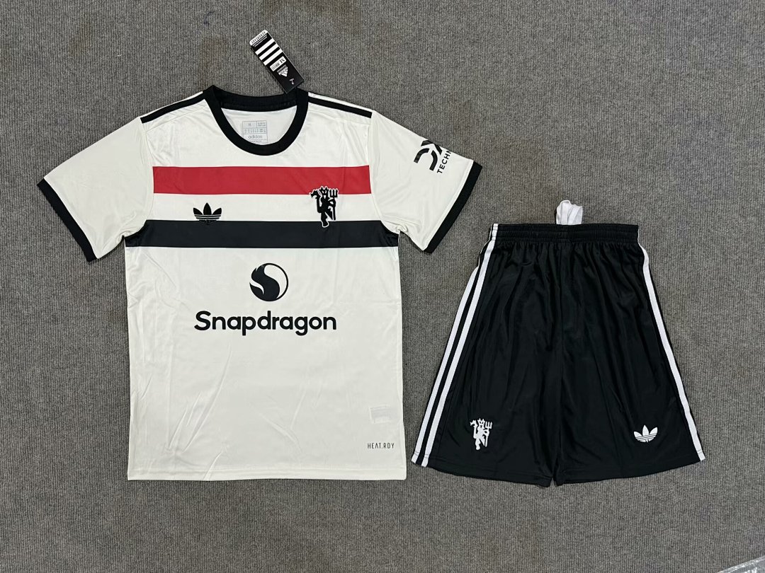 Manchester United Third Kit for Adult 2024/25 — photo 1