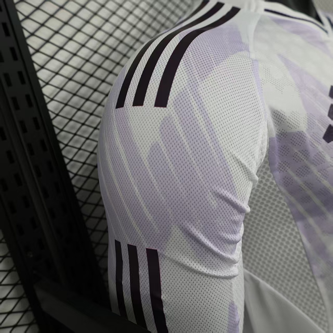 Manchester United Away Jersey 2025/26 Long Sleeve — photo 2