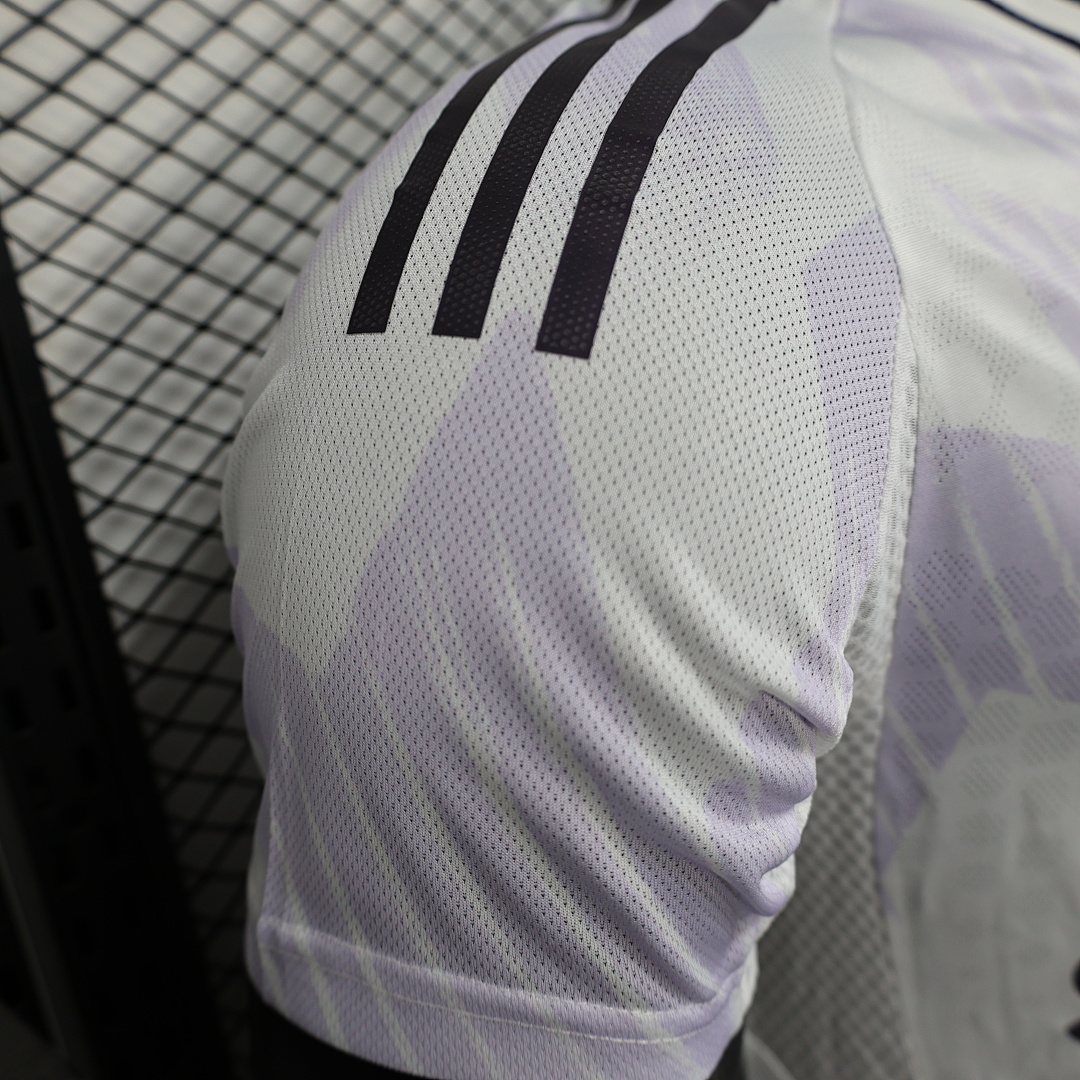 Manchester United Away Jersey 2025/26 — photo 4